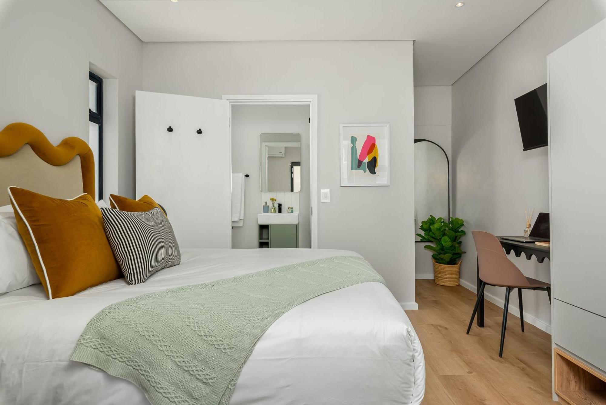 فندق Neighbourgood 1St Crescent Camps Bay كيب تاون الغرفة الصورة