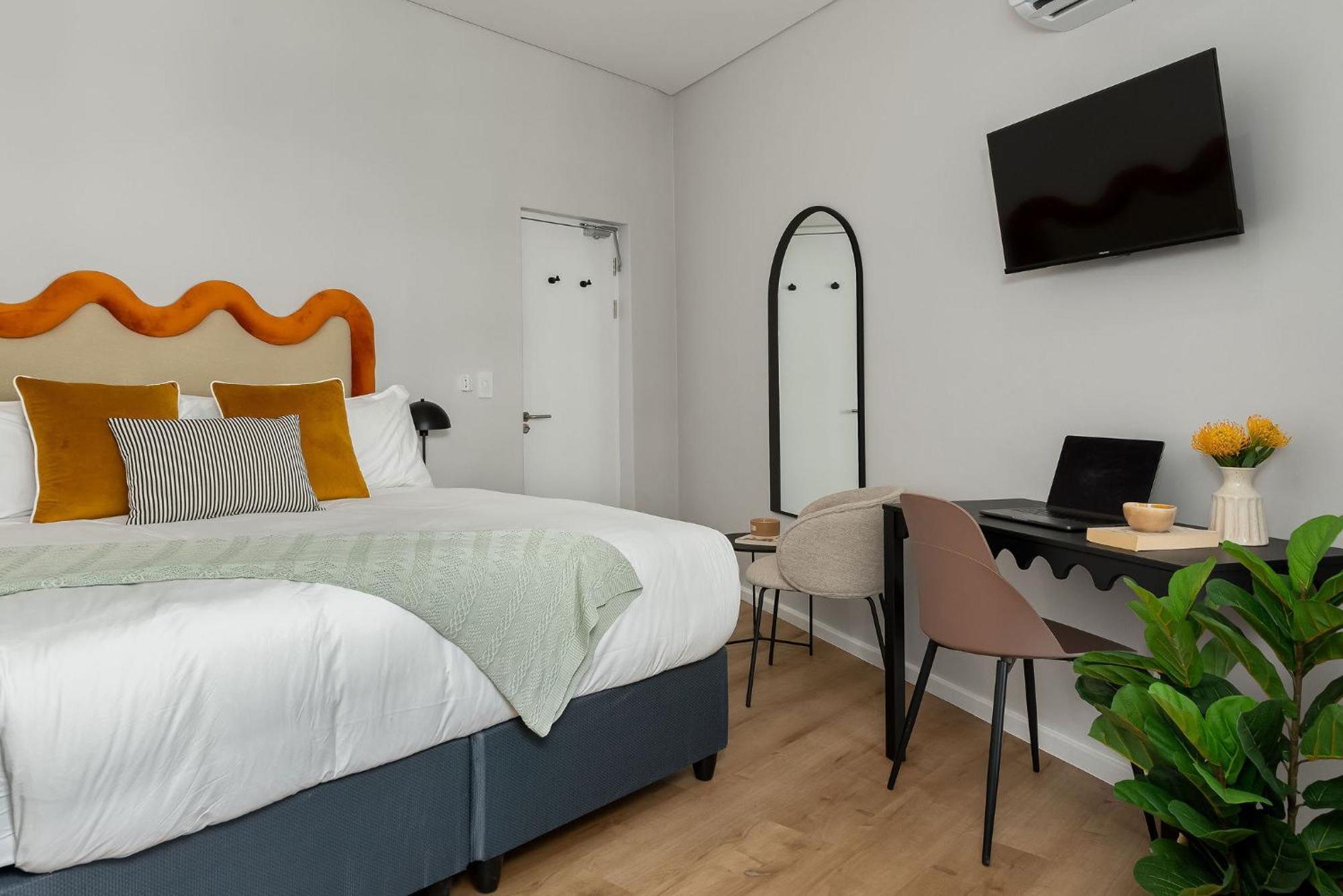فندق Neighbourgood 1St Crescent Camps Bay كيب تاون الغرفة الصورة