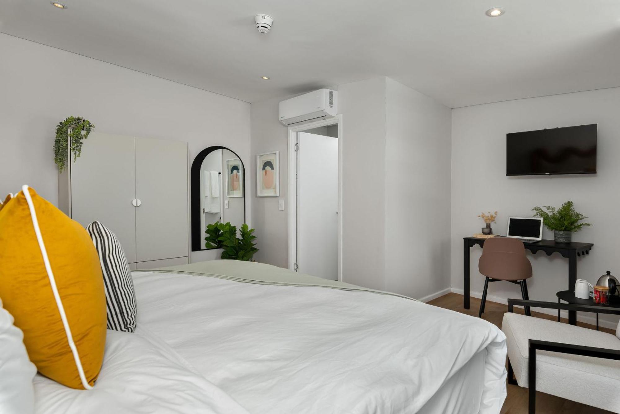 فندق Neighbourgood 1St Crescent Camps Bay كيب تاون الغرفة الصورة